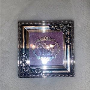 Pretty vulgar shimmering swan highlighter